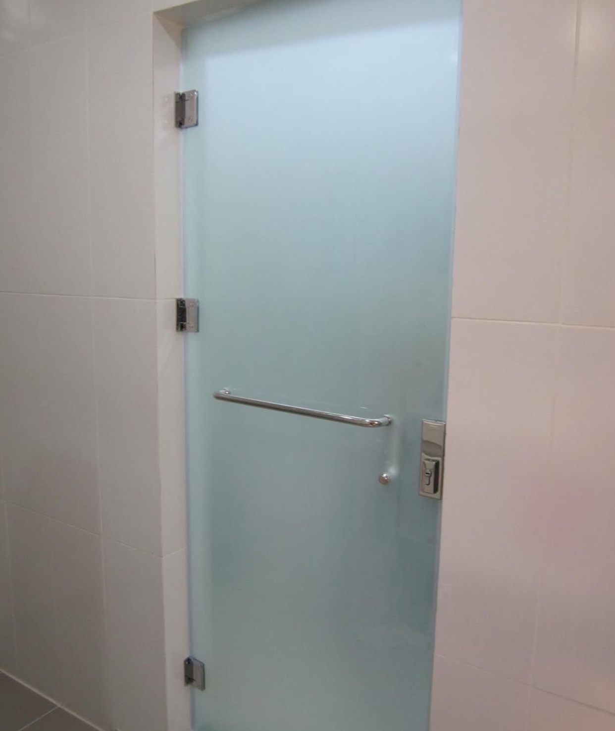 Maintaining Your Glass & Mirror Installations